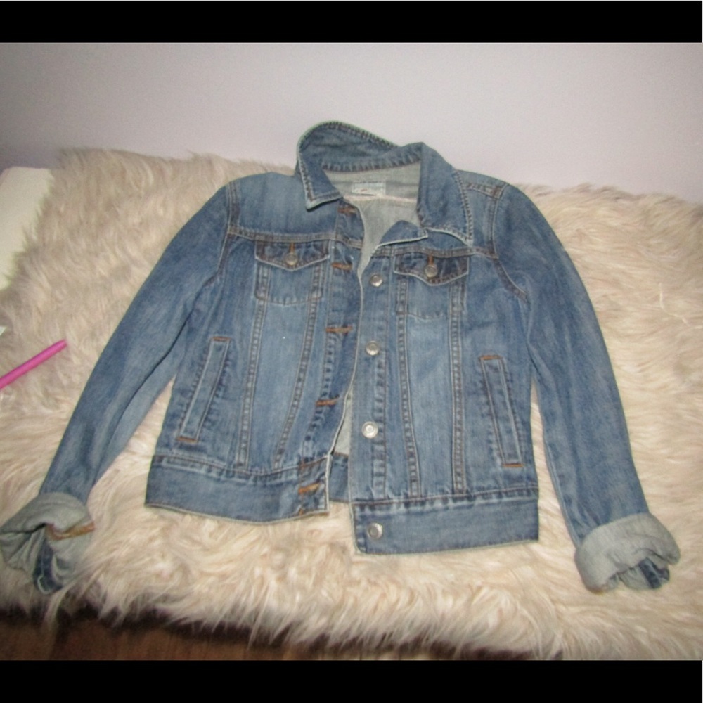 ✨denim jacket✨